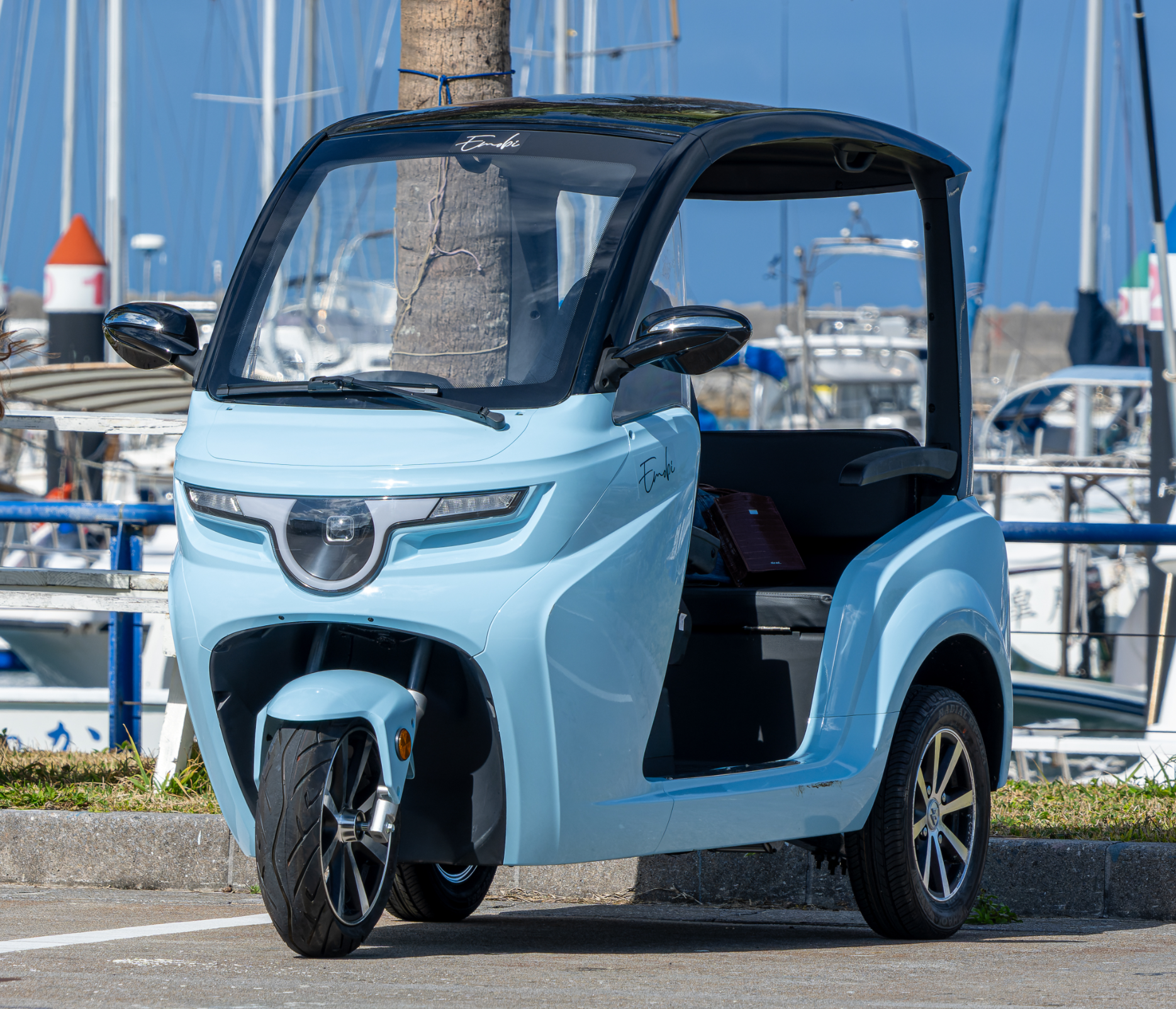 電動トゥクトゥク Emobi