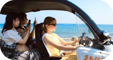 開放感のあるトゥクトゥクの画像